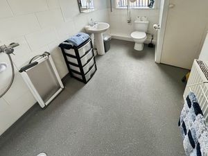 Wet room- click for photo gallery